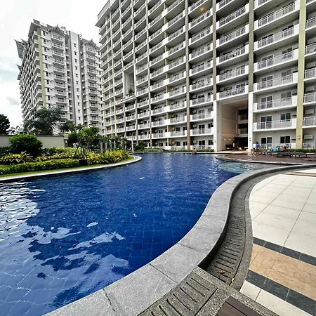 2 Bedroom Condo Unit Near Sm Bf & Naia At The Atherton By Dmci With 2 Balcony Paranaque City Εξωτερικό φωτογραφία