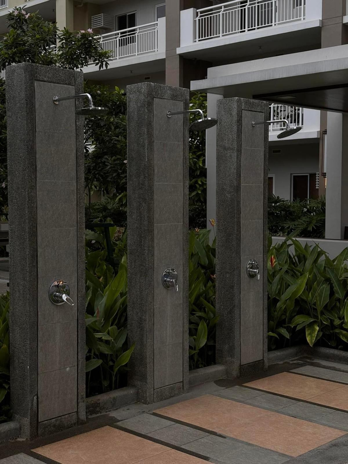 2 Bedroom Condo Unit Near Sm Bf & Naia At The Atherton By Dmci With 2 Balcony Paranaque City Εξωτερικό φωτογραφία