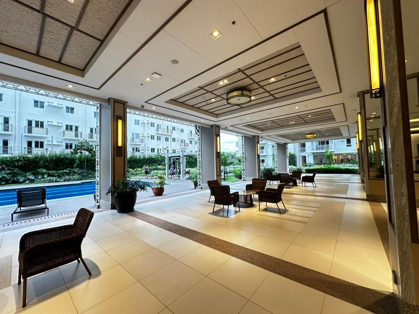2 Bedroom Condo Unit Near Sm Bf & Naia At The Atherton By Dmci With 2 Balcony Paranaque City Εξωτερικό φωτογραφία