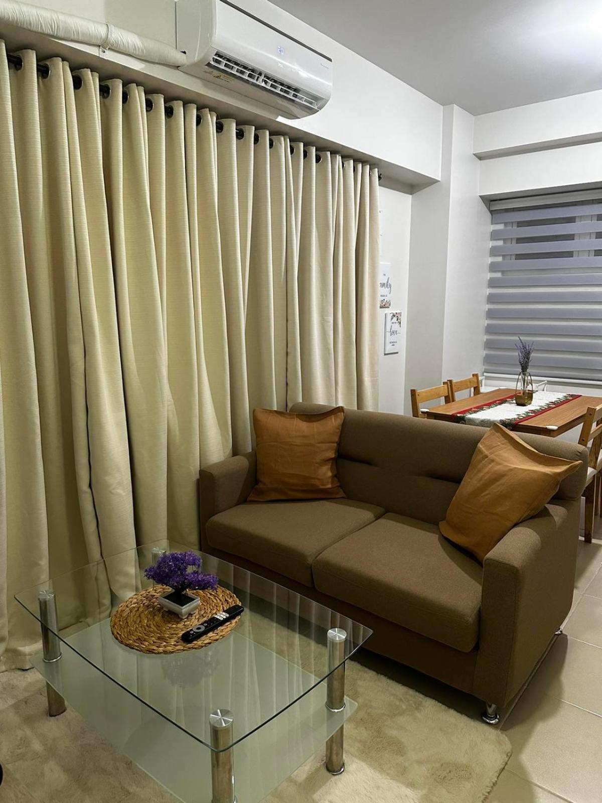 2 Bedroom Condo Unit Near Sm Bf & Naia At The Atherton By Dmci With 2 Balcony Paranaque City Εξωτερικό φωτογραφία